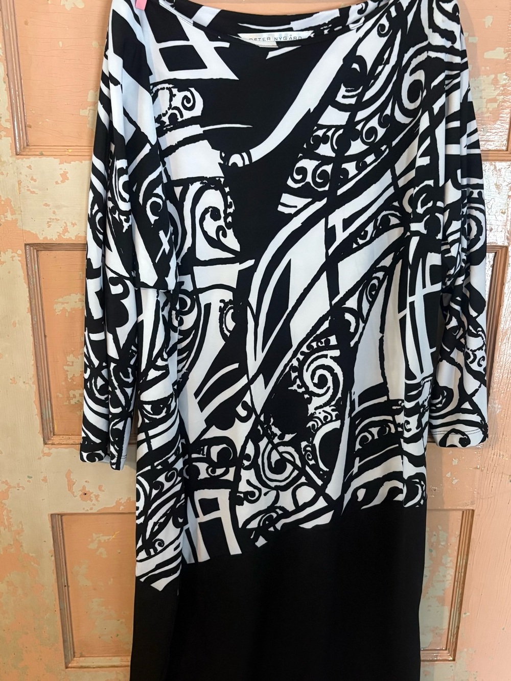 Peter Nygard Black and White Abstract Midi Dress